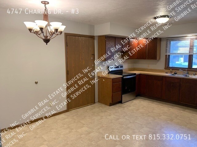 Foto del edificio - 4747 Charing Dr
