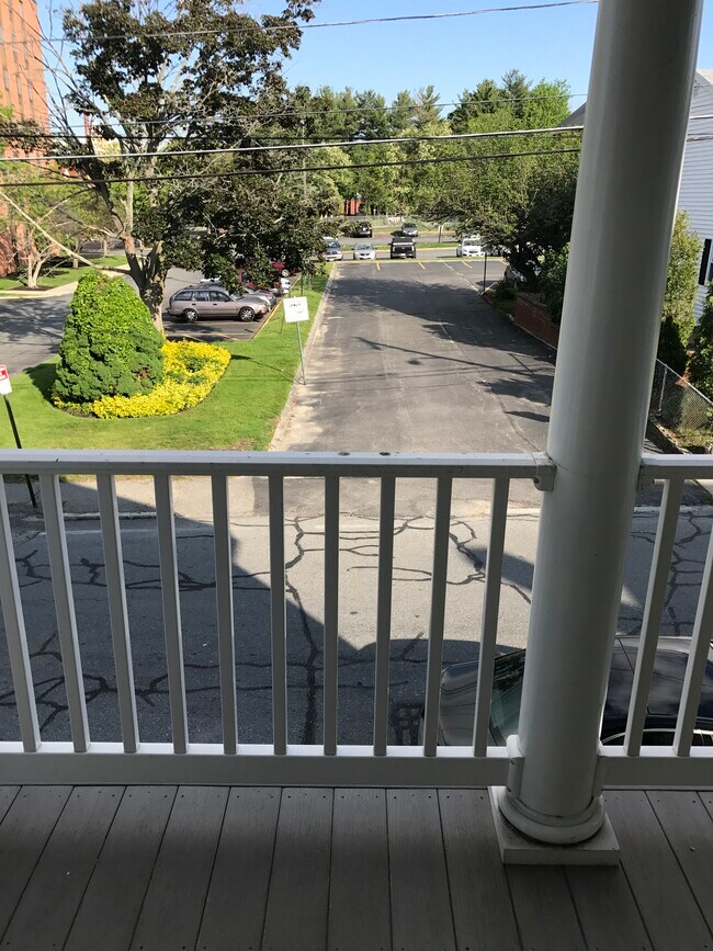 Building Photo - 41 Bowers St