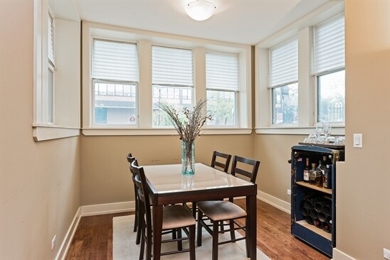 Foto del edificio - 2341 W Haddon Ave