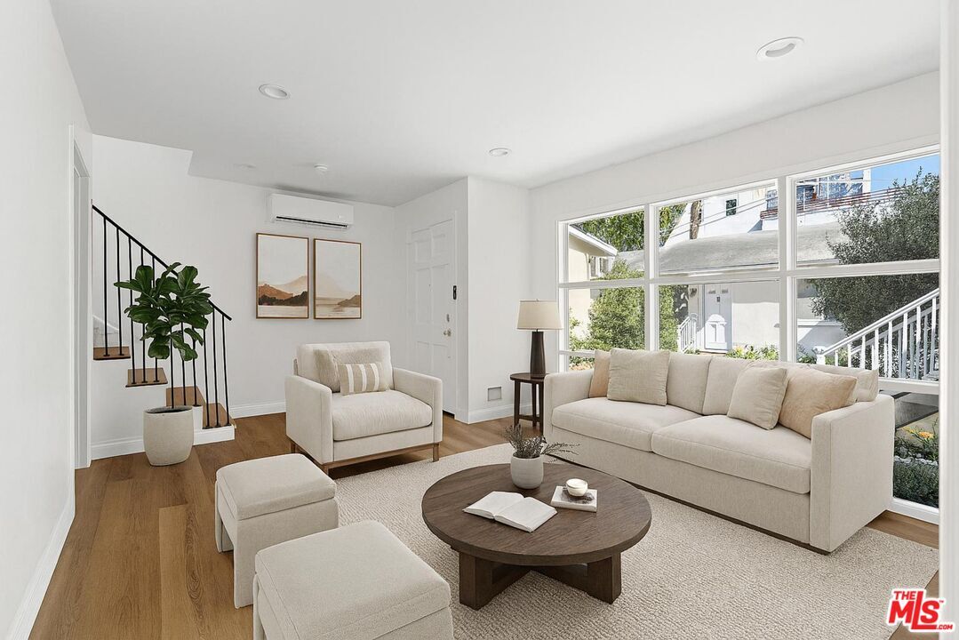 Foto principal - 814 3rd St