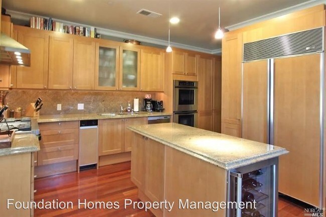 Building Photo - 2 br, 2.5 bath House - 66 De Silva Island