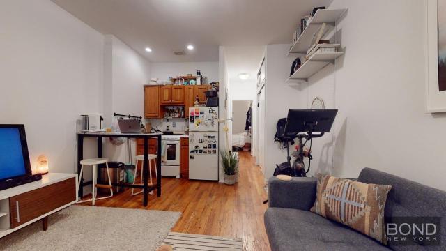 Foto principal - 1 bedroom in Manhattan NY 10014