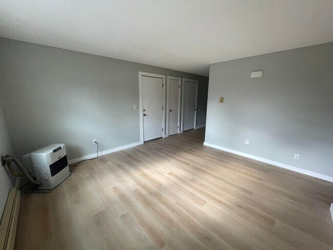 Foto del edificio - 17 Kingsley Ct