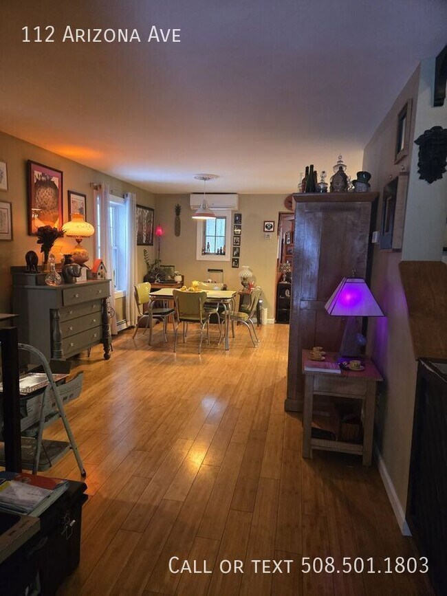 Foto del edificio - 112 Arizona Ave