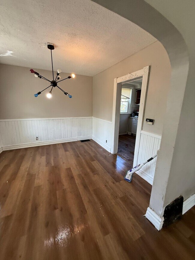 Foto del edificio - 4909 E 84th St