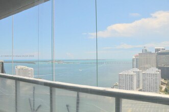 Building Photo - 495 Brickell Ave
