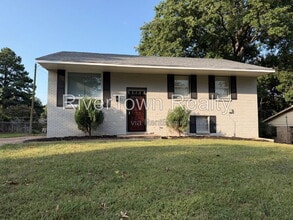 Building Photo - 1327 Busby Ave