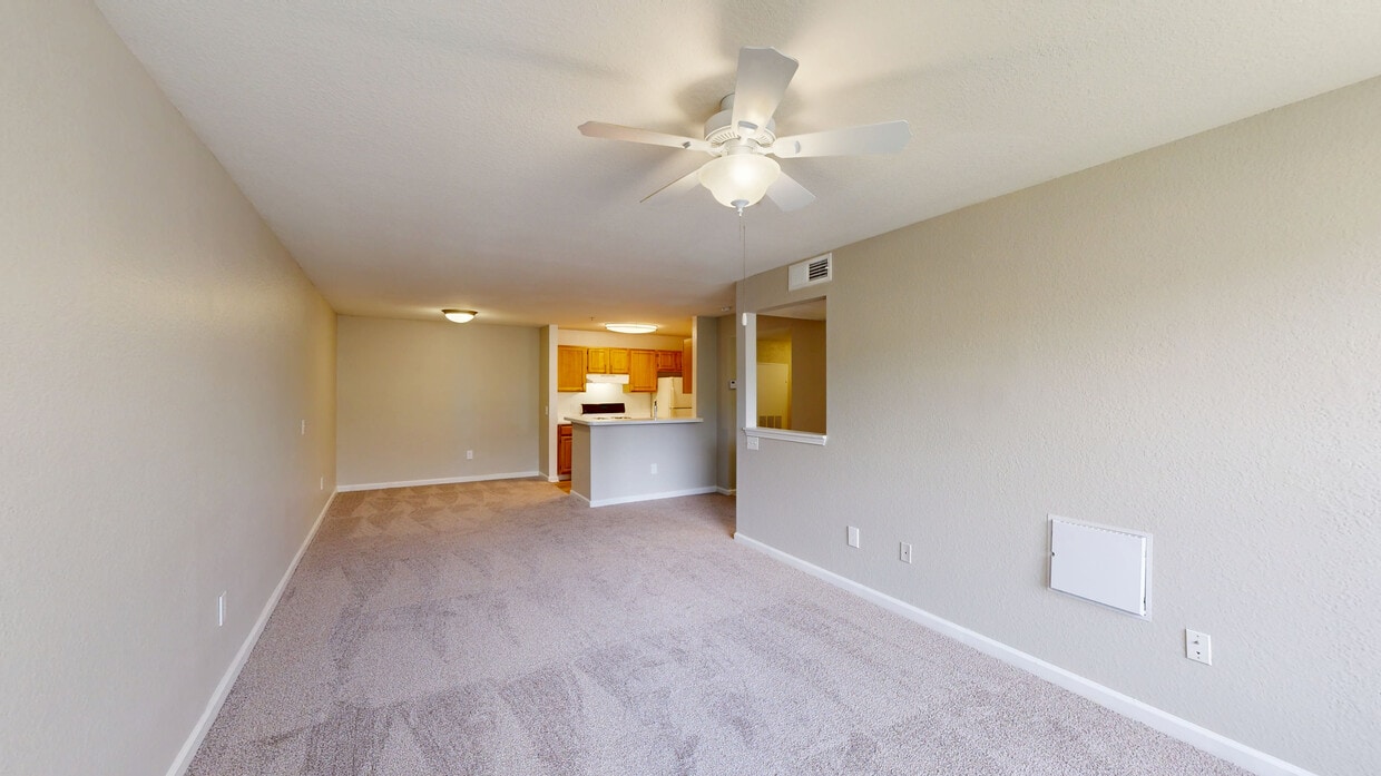 Photo - Retreat at Valencia Apartment Homes