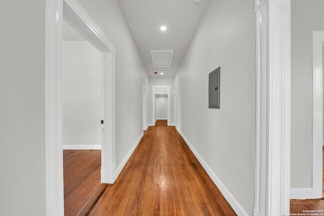 Foto del edificio - 822 Lamar St
