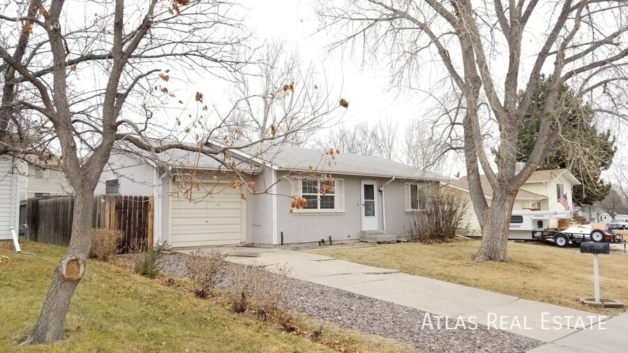 Primary Photo - 3121 W 133rd Cir