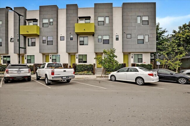 Building Photo - 1513 Wood St