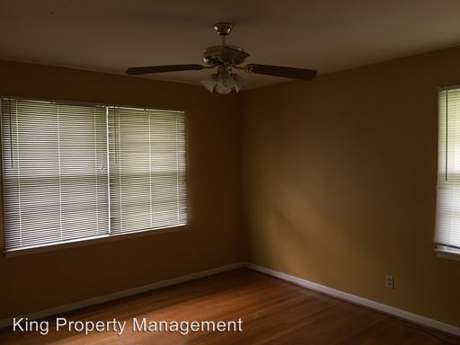 Foto del edificio - 1004 Pinewood Dr