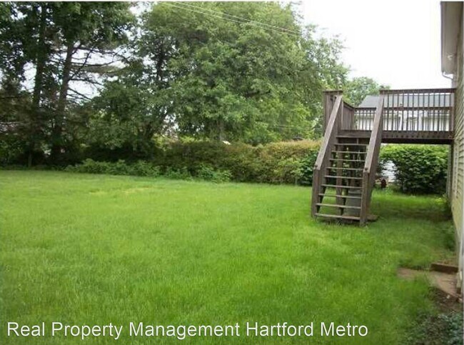Building Photo - 3 br, 2.5 bath House - 26 Greenhouse Blvd