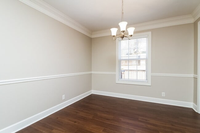 Foto del edificio - 1636 Bridgecrest Dr