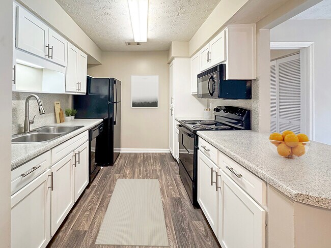 Building Photo - Brittwood