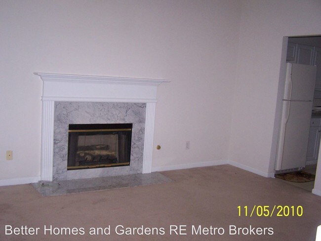 Building Photo - 4305 Reserve Hill Xing