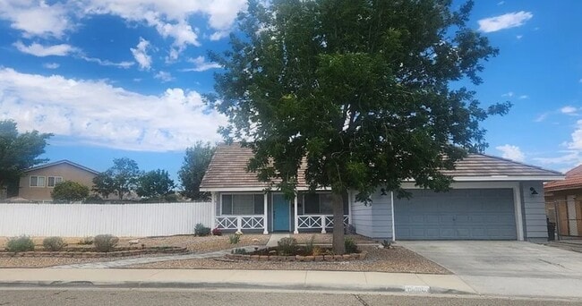 Building Photo - 15430 Amber Pointe Dr