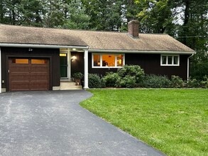 Building Photo - 17 Hilltop Dr