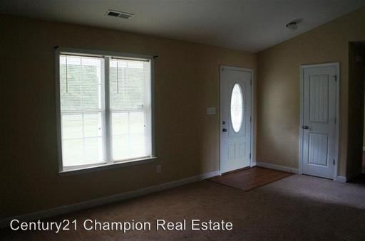 Building Photo - 463 Springhill Rd