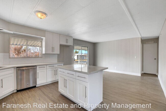 Building Photo - 2 br, 2 bath House - 161 Union Pacific St