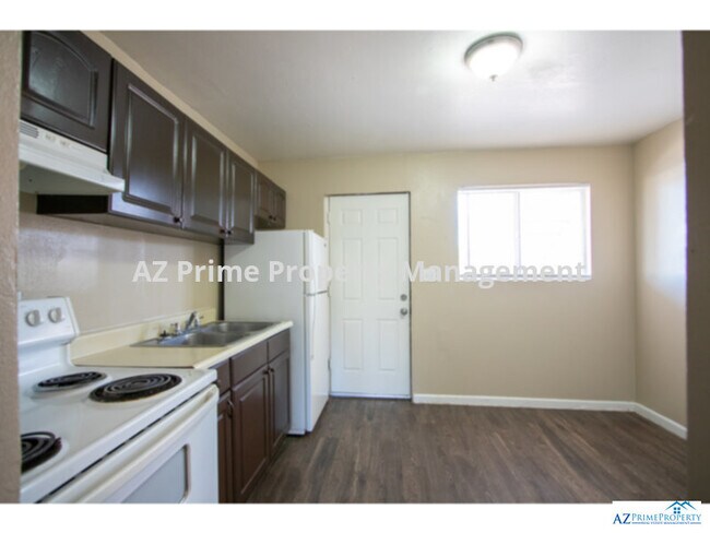 Foto del edificio - 2150 W Missouri Ave
