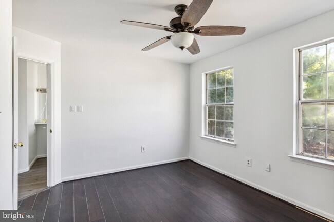 Foto del edificio - Amazing Opportunity to Rent this beautiful...