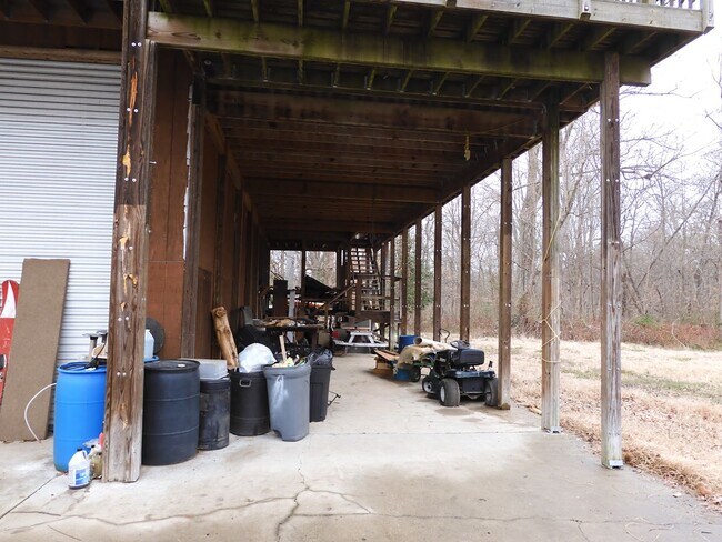 Building Photo - 100 Cedar Lane
