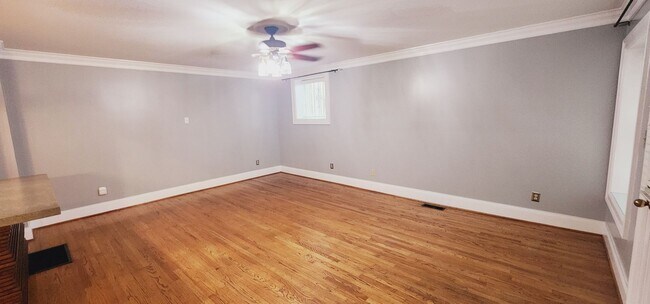 Foto del edificio - Hidden Gem for Rent in Highland Park!!
