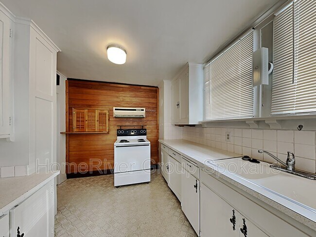 Foto del edificio - 3104 E 30th Ave