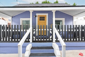 Building Photo - 218 N Ave 61