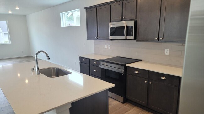 Foto del edificio - Brand New 3-Bedroom Home In Liberty Lake