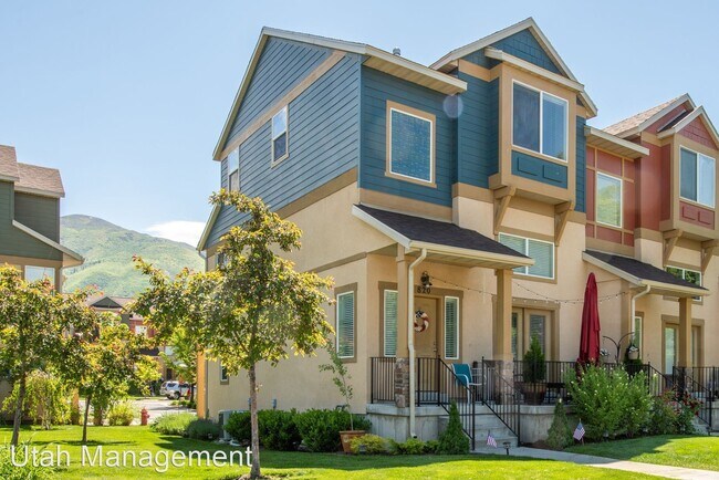 Building Photo - 2 br, 2.5 bath House - 820 North Shepard C...