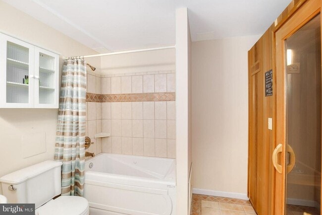 Building Photo - Magnificent 4 Bedroom Single Family Home i...