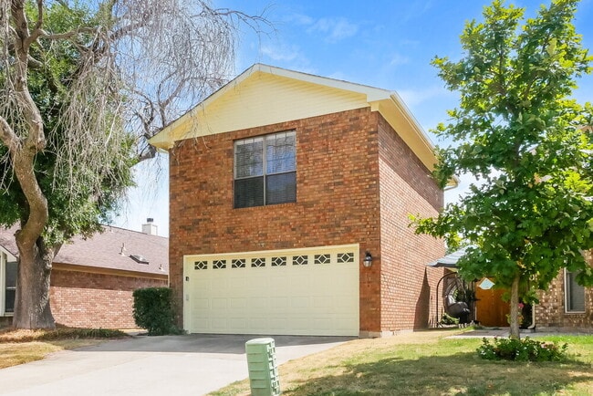 Foto del edificio - 1378 Chinaberry Dr