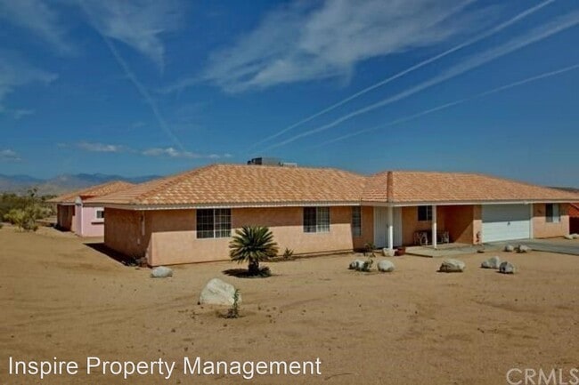 Foto del edificio - 3 br, 2 bath House - 7590 Indio Avenue