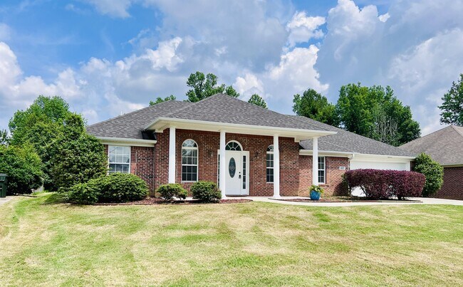 Building Photo - 107 Cherita Ln