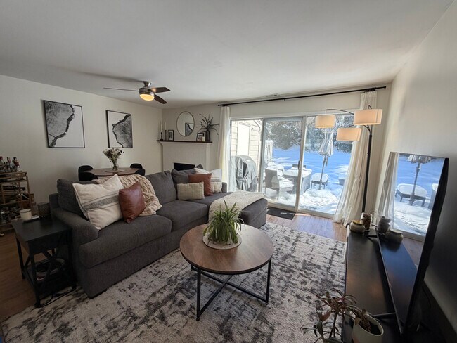 Building Photo - 2757 Von Thuringer Ct