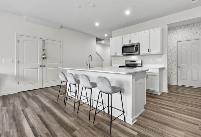 Foto del edificio - 14350 Ludwell Ct