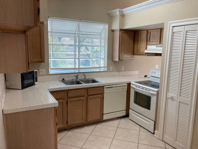 Photo - 3-Bedroom Pool Home in Bay Pointe – Kissimmee