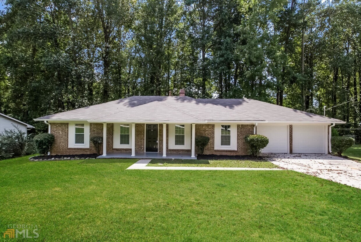 5915 Seam St, Lithonia, GA 30058 House for Rent in Lithonia, GA