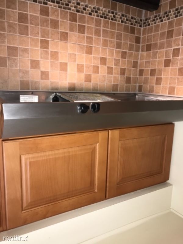 Building Photo - 1 br, 1 bath Apartment - 46 New St 2 Unit 2