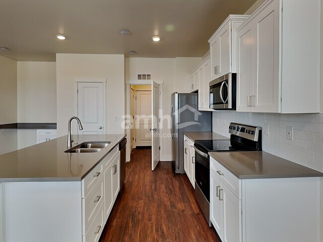 Foto del edificio - 6615 W Achievement St