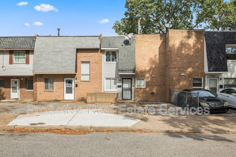 Primary Photo - 1216 Bunsen Ct