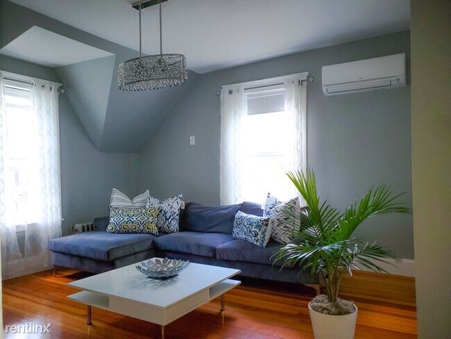 Building Photo - 2 br, 1 bath Apartment - 54 Rockaway Pl