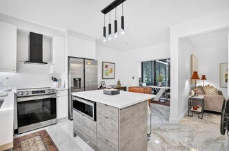 Building Photo - 7622 Elm Ridge Dr