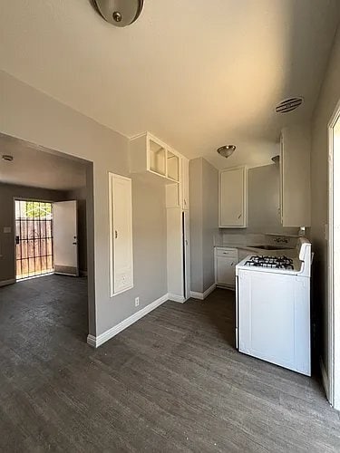 Photo - 611 N Olive St (Anaheim, CA)