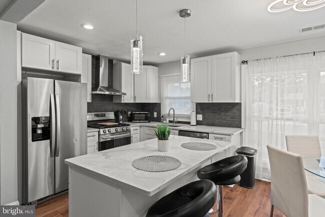 Foto del edificio - 124 Pennypacker Dr