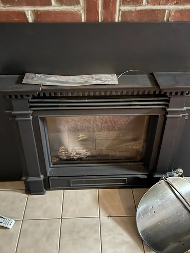 Foto del edificio - Rare find in great school district