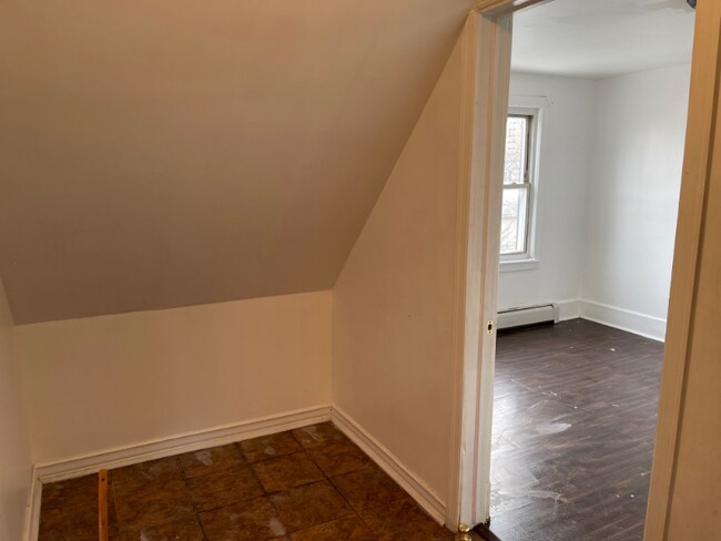 Building Photo - 14 N 12th St