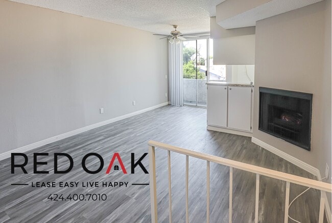 Building Photo - 8309 Cedros Ave